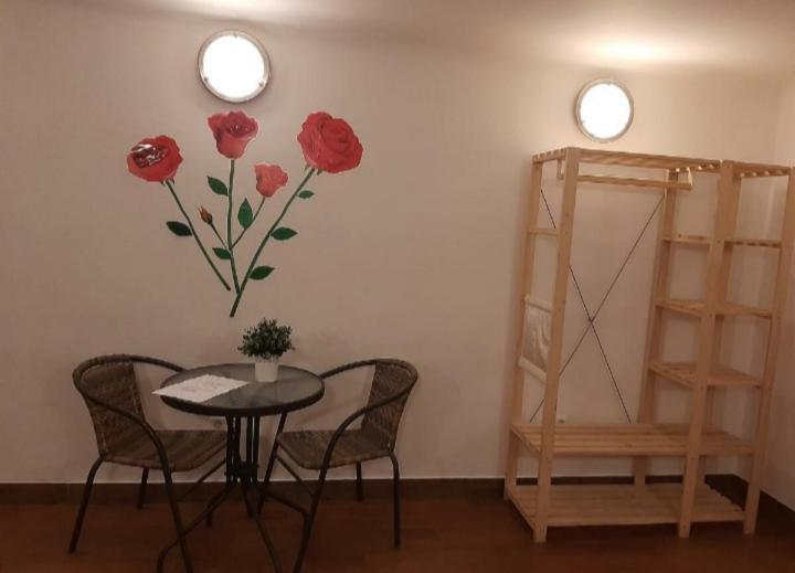 Apartman Vorosmarty Apartment Budapest Bagian luar foto