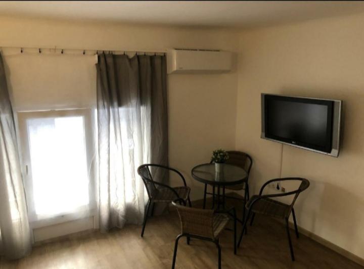 Apartman Vorosmarty Apartment Budapest Bagian luar foto