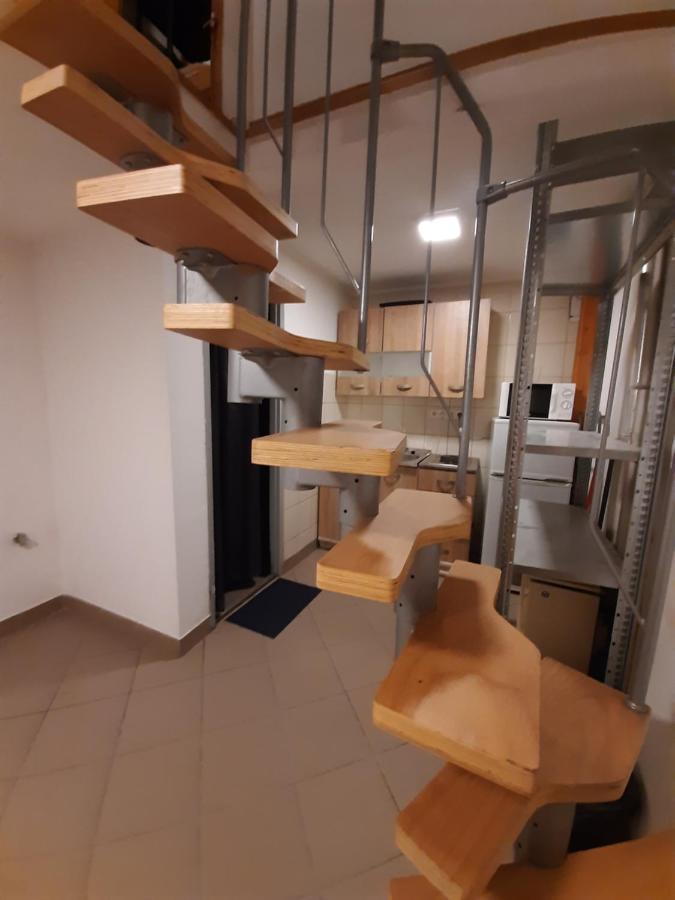 Apartman Vorosmarty Apartment Budapest Bagian luar foto