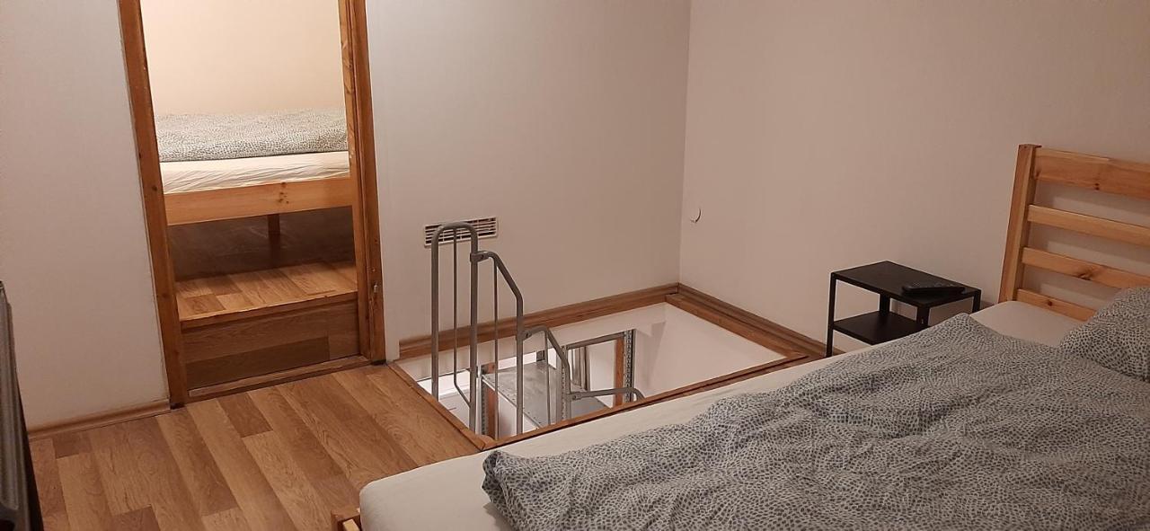 Apartman Vorosmarty Apartment Budapest Bagian luar foto