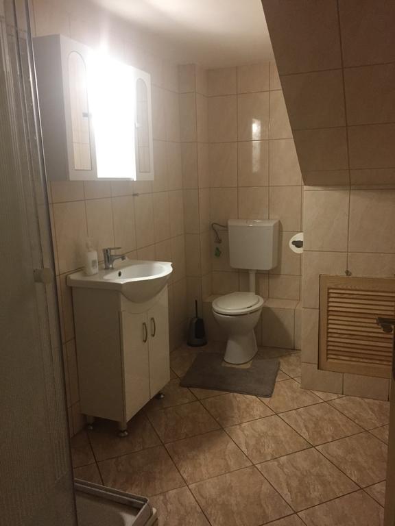 Apartman Vorosmarty Apartment Budapest Bagian luar foto